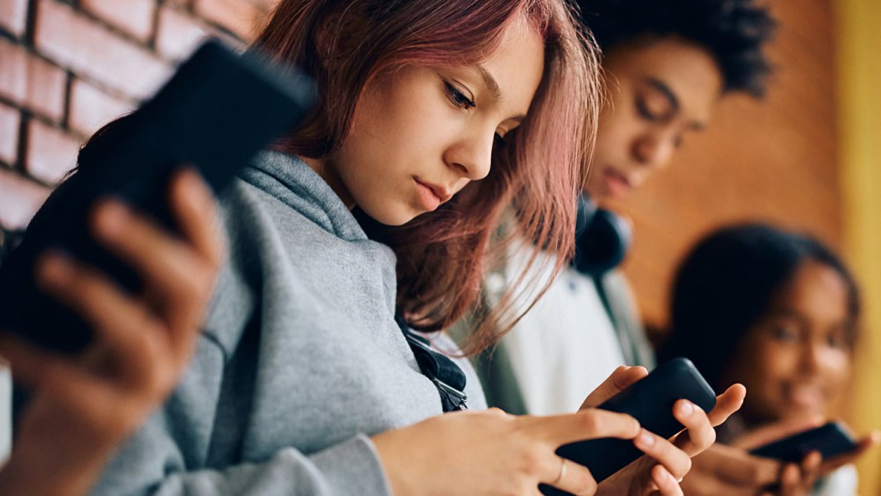 Wenigstens in Schulen sollten Schüler ohne Smartphone auskommen. (Quelle: nea.org)