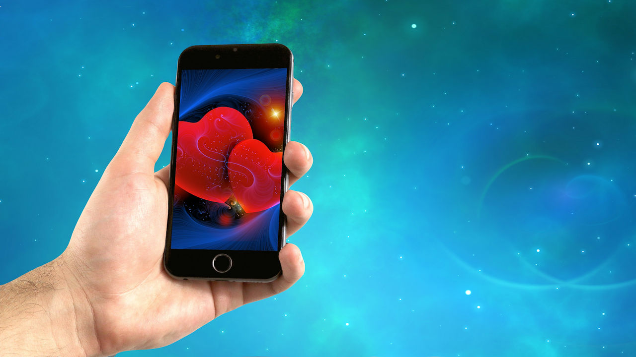 Bei digitaler Überwachung der großen Liebe sind Grenzen in der Beziehung. (Quelle: Gerd Altmann/Pixabay)