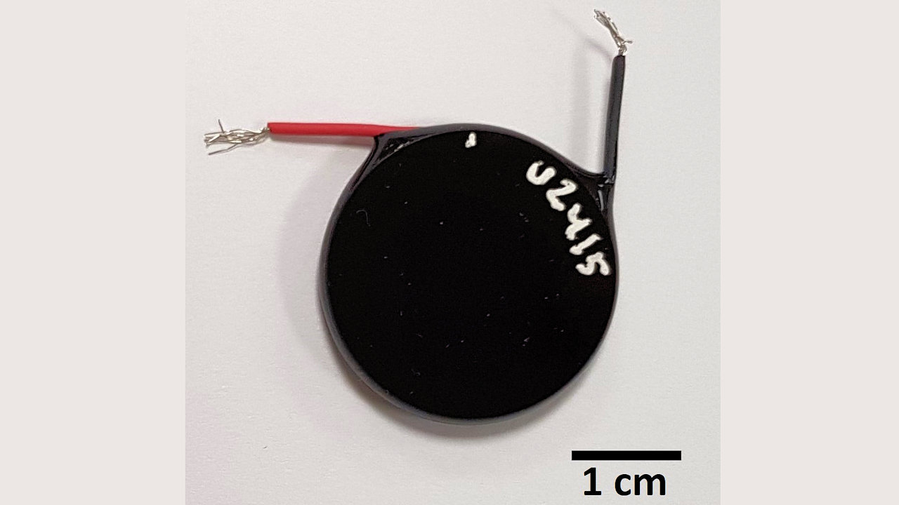 Der neue UV-Chip ist zwar klein und unscheinbar, aber extrem wirkungsvoll (Quelle: ntu.edu.sg)