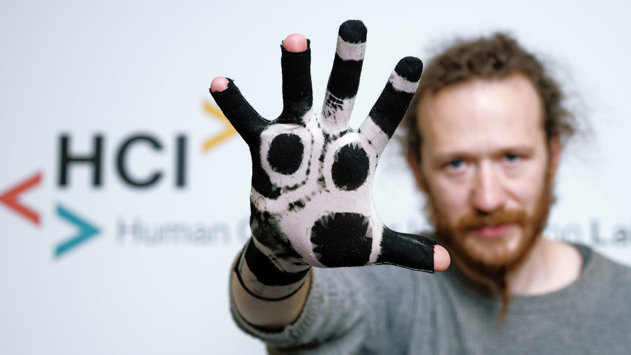 polymerisierter Handschuh erfasst Handbewegungen